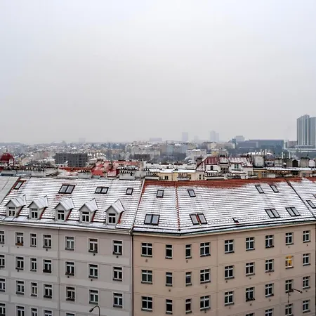 Blueground Vinohrady Pool Nr Vysehrad Prg-88 Apartamento Praga